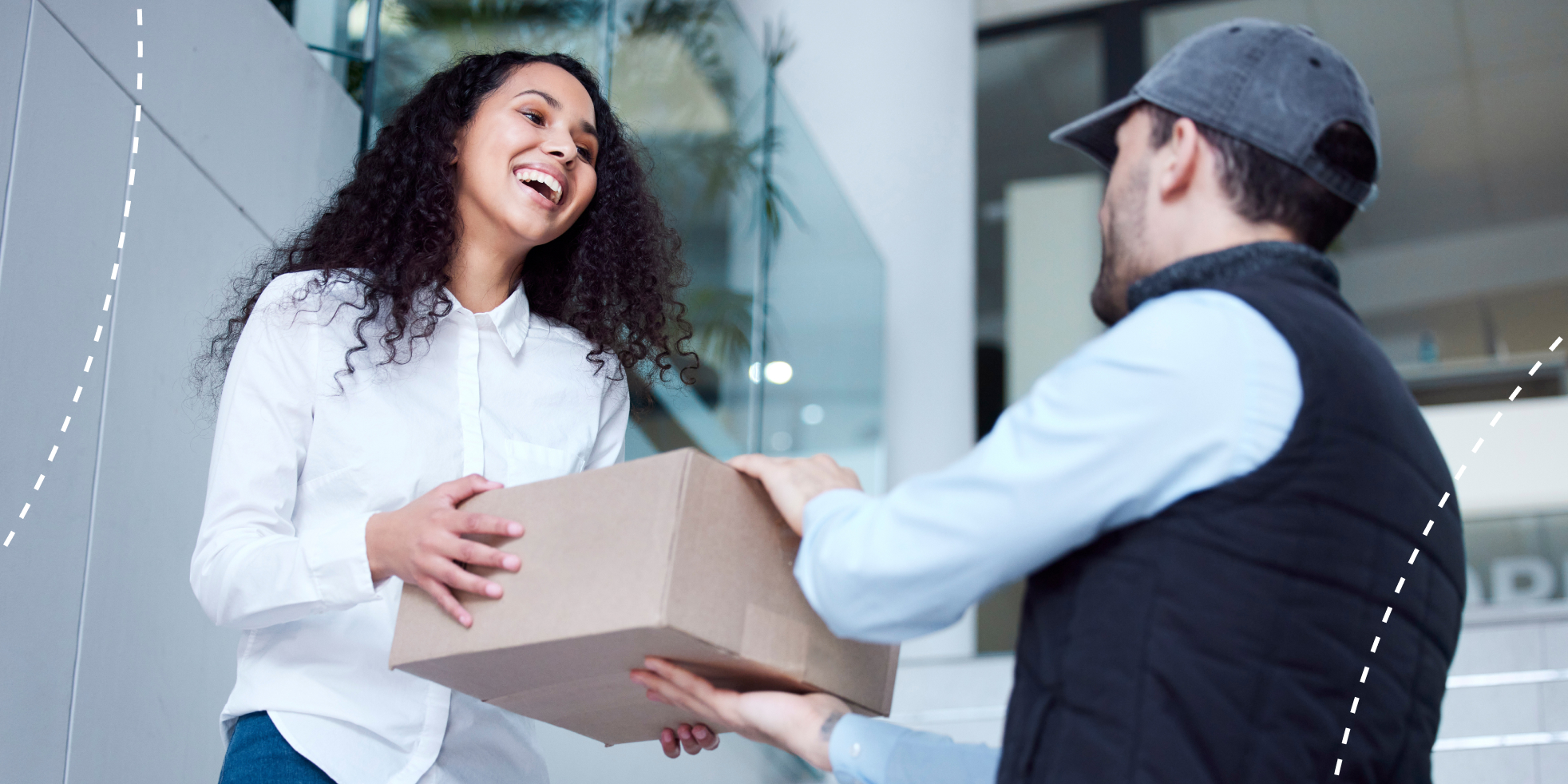 Exploring six strategies that e-commerce platforms or online retailers can leverage to optimize the return policy and boost customer retention.